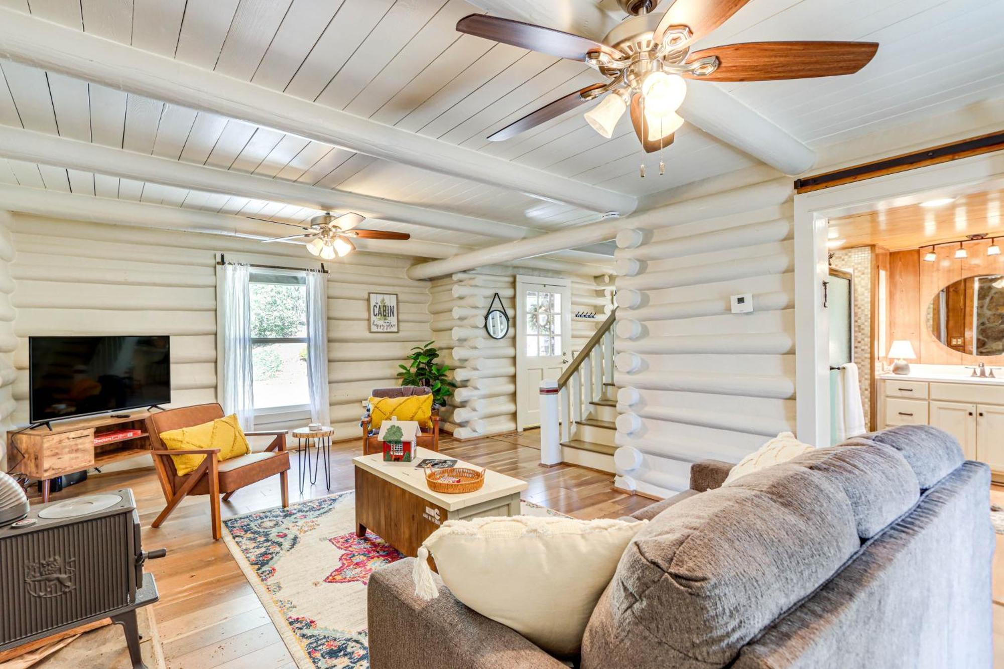 Dog-Friendly Hiawassee Cabin With Decks And Fire Pit! Extérieur photo